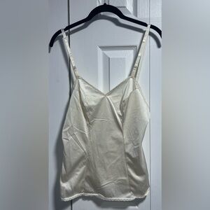 Vanity Fair Ivory Camise Sleeveless top